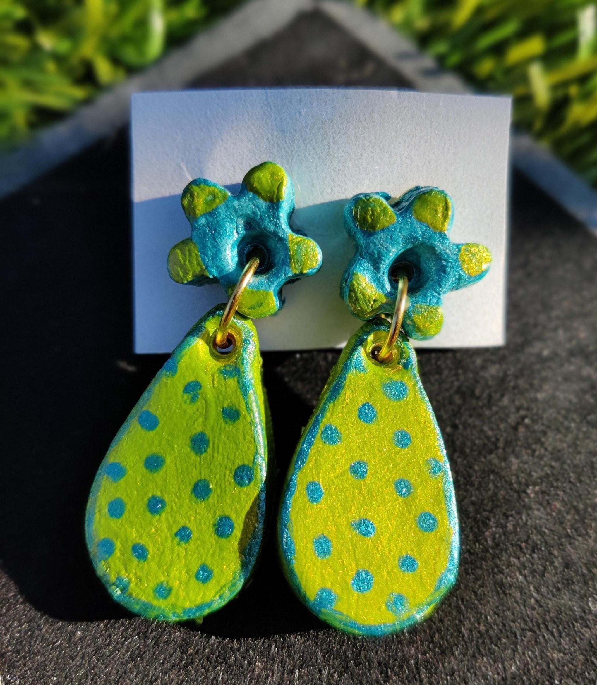 Handmade Clay Earrings | Striped Heart & Teardrop Design | Green and Peacock BlueHandmade Jewelry
Colorful Clay Earrings
Lightweight Dangle Earrings
Unique Statement Piece
Vibrant Heart Design
Teardrop Style | Green Blue Earrings | Gift for Her