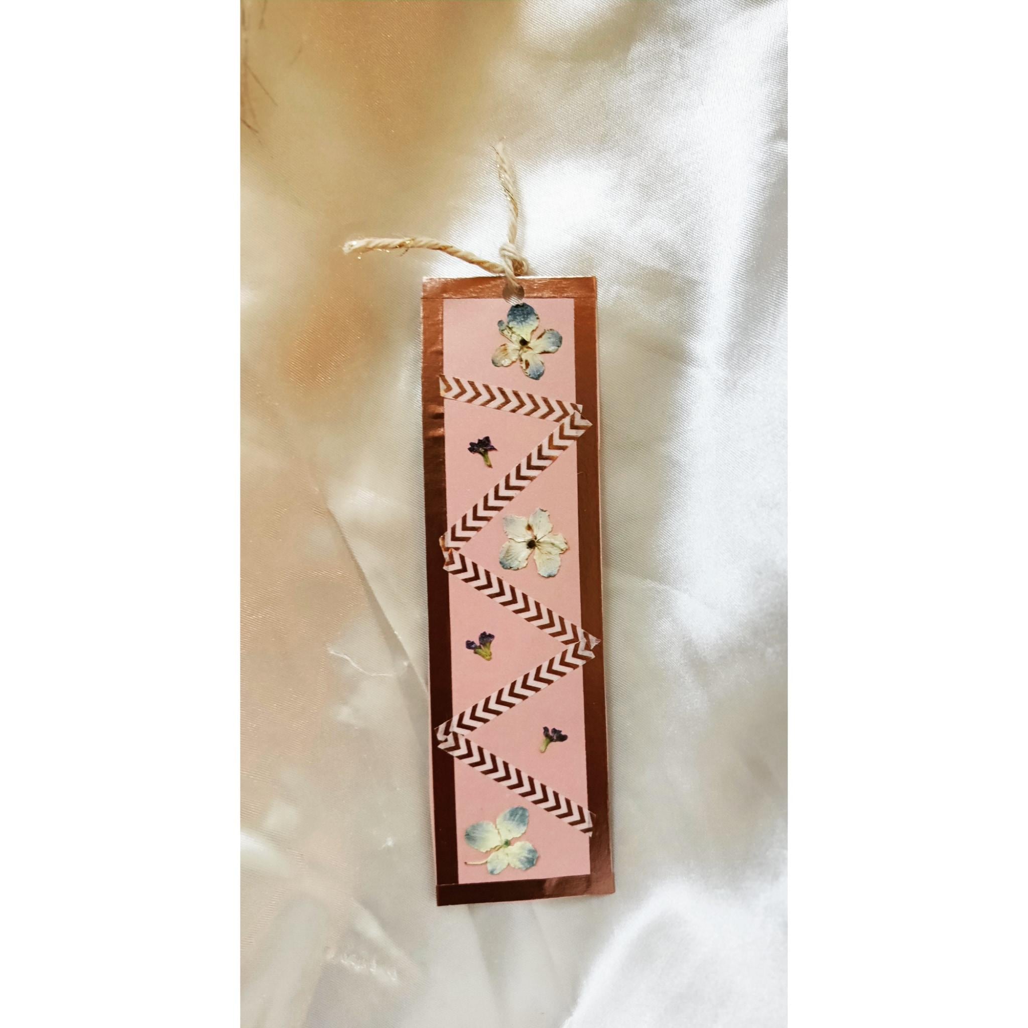 Pressed to Impress Handmade Floral Bookmark with Real Pressed Flowers and Zig Zag Festive Flair