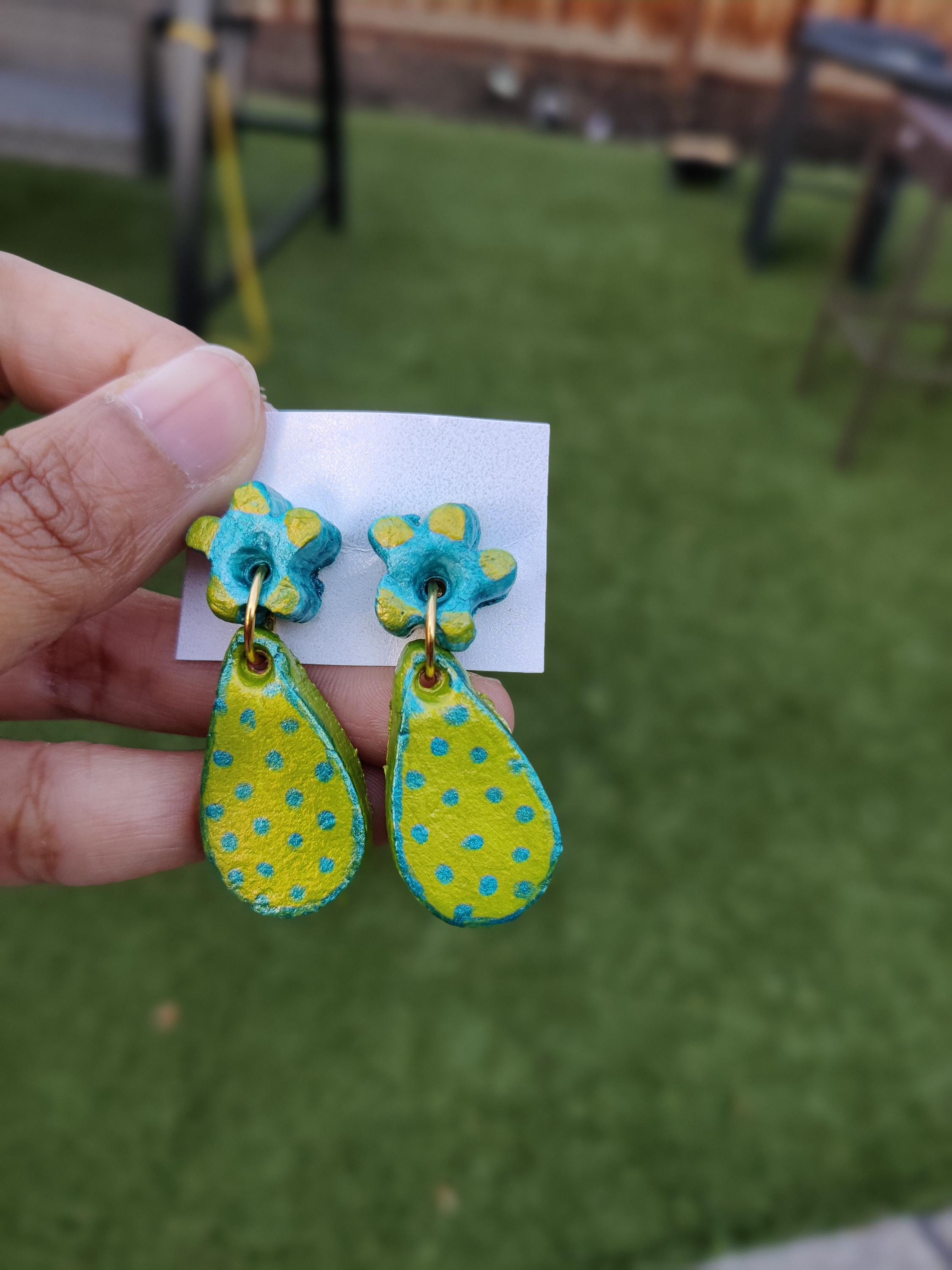 Handmade Clay Earrings | Striped Heart & Teardrop Design | Green and Peacock BlueHandmade Jewelry
Colorful Clay Earrings
Lightweight Dangle Earrings
Unique Statement Piece
Vibrant Heart Design
Teardrop Style | Green Blue Earrings | Gift for Her