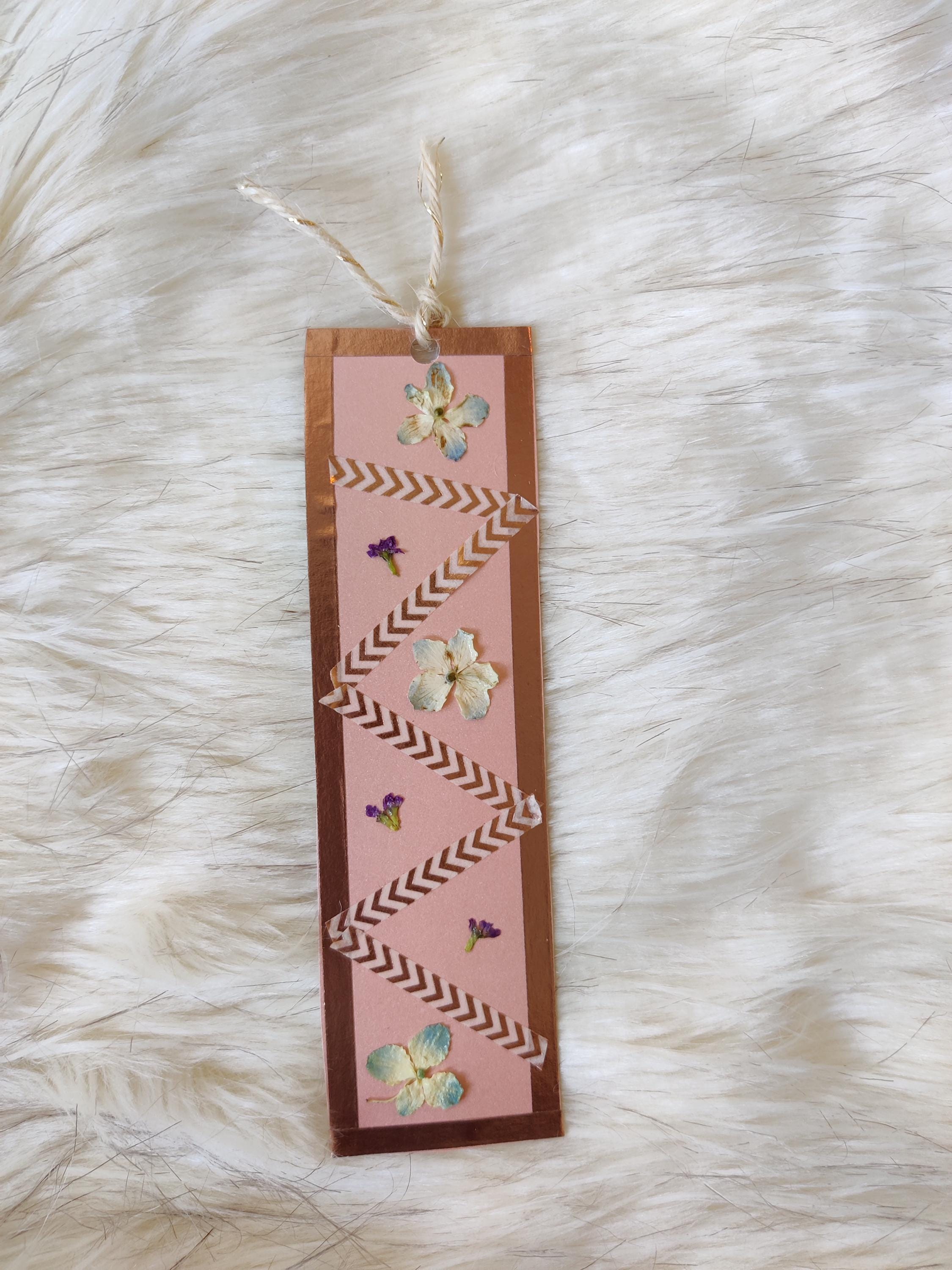 Pressed to Impress Handmade Floral Bookmark with Real Pressed Flowers and Zig Zag Festive Flair